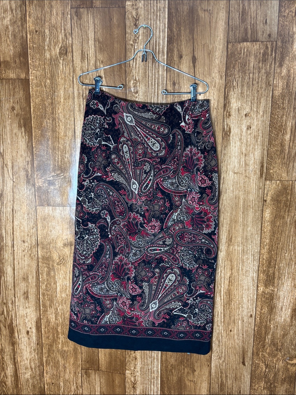 Briggs New York Paisley Pencil Skirt in Black and Burgundy
